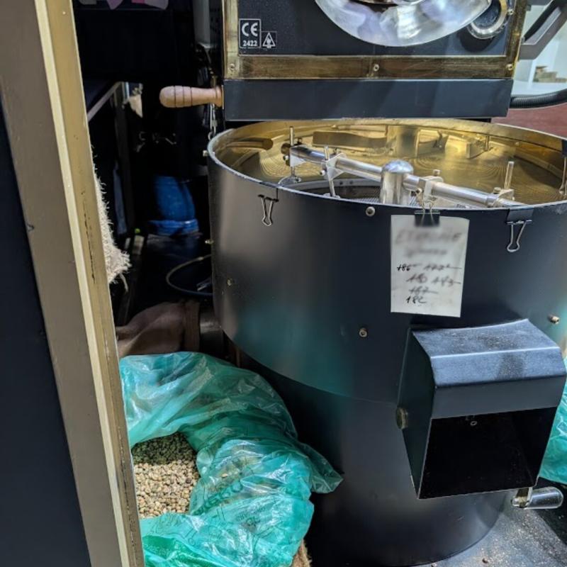 Cafea liberica prăjită în aer liber: primul test